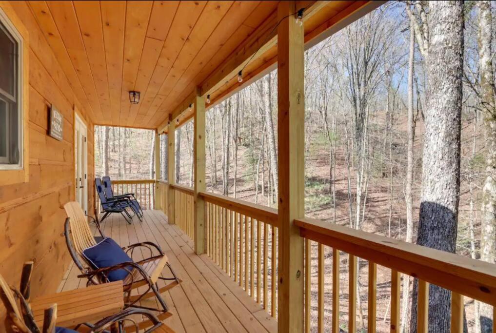 New Serene, Fun & Comfy Cabin- Covered Deck, Grill, Arcade Murphy Eksteriør bilde