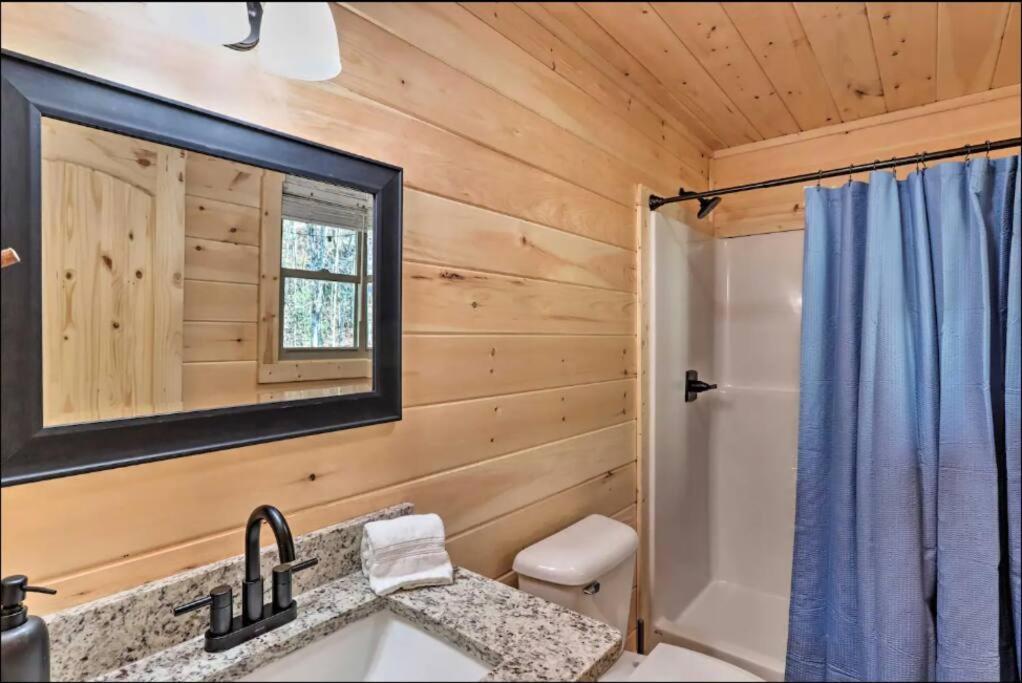 New Serene, Fun & Comfy Cabin- Covered Deck, Grill, Arcade Murphy Eksteriør bilde
